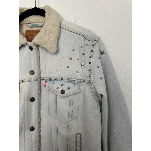 Levis Ex-Boyfriend Sherpa Lined Studded Stars Denim Trucker Jacket Women Medium - Picture 5 of 13